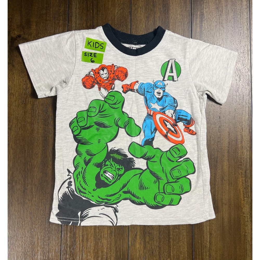 Marvel Avengers Graphic T-Shirt Kids Size 6 Gray Hulk Captain America Iron Man